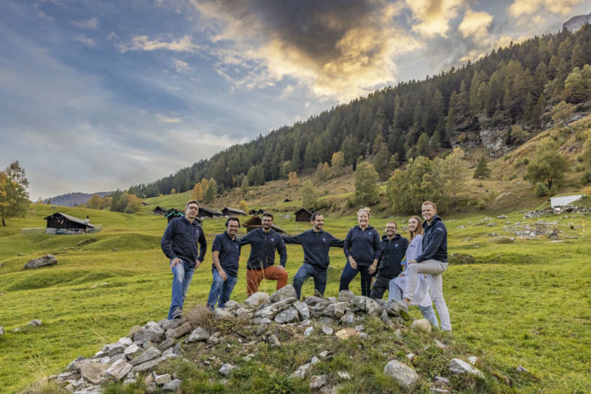 The Oculox team in Landarenca